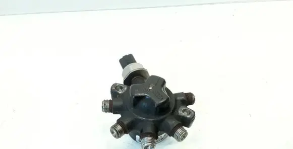 Fuel main line pipe
