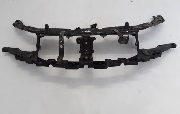 Renault Laguna III Radiator support slam panel