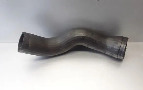 Volvo XC90 Intercooler hose/pipe 30680217