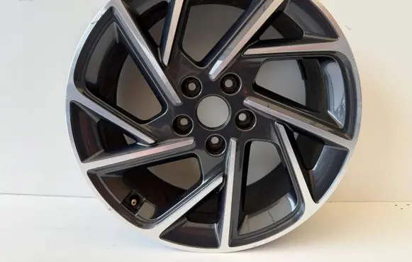 Hyundai i30 R18 alloy rim 52910G4800
