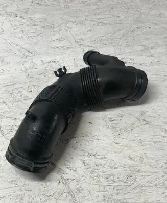 Volkswagen Caddy Air intake hose/pipe 3C0129654M
