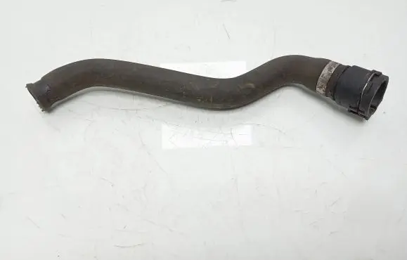 Mercedes-Benz Vito Viano W639 Engine coolant pipe/hose A6398328123