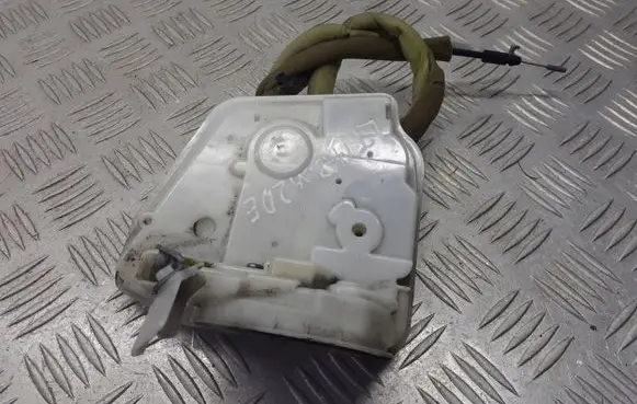 Mazda 2 Rear door lock