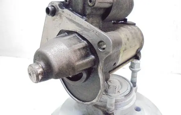 Mazda 3 I Starter motor Y60118400A