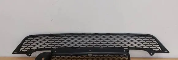 Land Rover Evoque I Front bumper lower grill BJ3217K945A BJ3215K872AA
