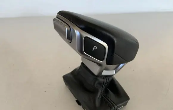 Audi Q7 4M Gear lever shifter trim leather/knob 4M1713140G