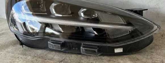 Ford Focus Headlight/headlamp JX7B13E014CE