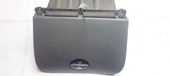 Citroen C5 Glove box 1843630016