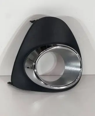 Toyota Avensis T270 Front fog light trim/grill 5203005010 5203005020 8148105010