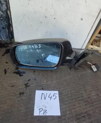 Audi A4 S4 B5 8D Front door electric wing mirror 28347328