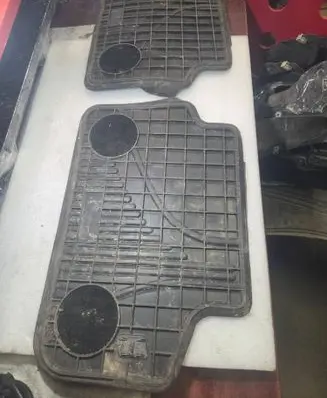 BMW 5 G30 G31 G38 Rear floor mat 2414220