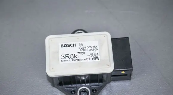 Hyundai i20 (PB PBT) ESP acceleration yaw rate sensor 0265005751 956903K500