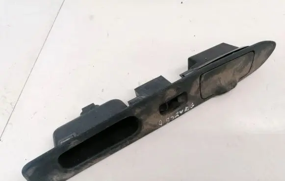 Mitsubishi Space Wagon Electric window control switch MR283701
