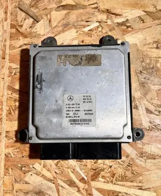 Mercedes-Benz C W204 Engine control unit/module A6519007500 28379539