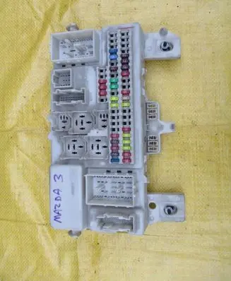 Mazda 3 I Fuse box set BR5S66730C 160506
