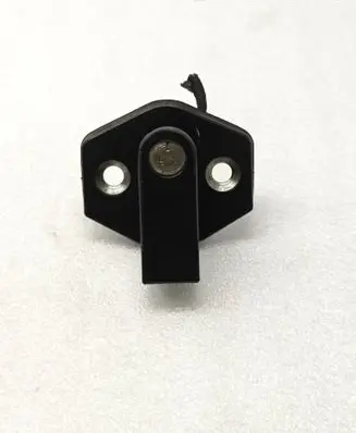 BMW 5 E39 Front door lock loop/hook striker 8176350