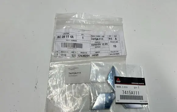 Mitsubishi ASX Manufacturers badge/model letters 7415A111