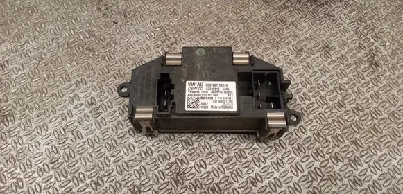 Audi Q7 4L Heater blower motor/fan resistor 3C0907521G
