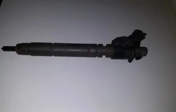 Volvo XC70 Fuel injector 31272690 0445116016