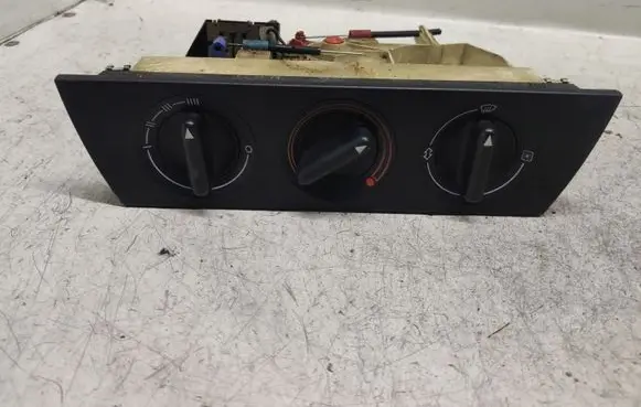 Audi A6 S6 C4 4A Climate control unit