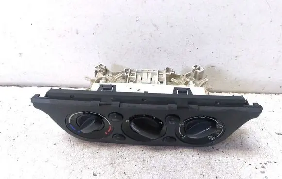 Suzuki Swift I Air conditioner control unit module 