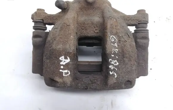 Honda CR-V Front brake caliper
