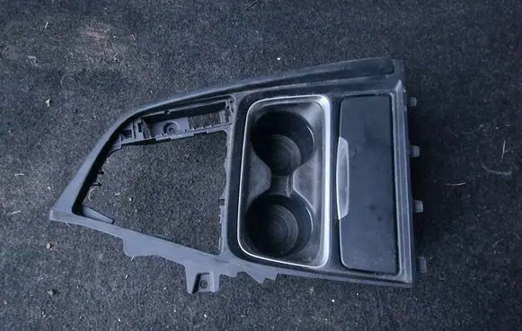 BMW 4 F32 F33 Cup holder front 9218925 58450713 105027852