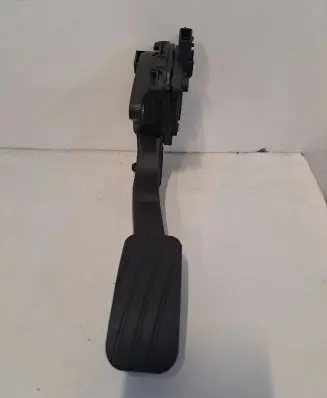 Renault Master III Accelerator throttle pedal 180101626R