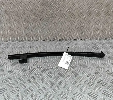 Lexus RX 450H Door glass rail 674010E070