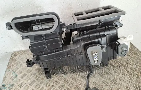 Suzuki Swift III Interior heater climate box assembly 7410081SD1