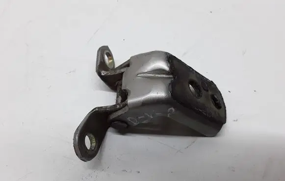Nissan X-Trail T30 Front door upper hinge