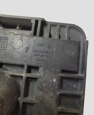 Volkswagen Jetta V Battery tray 1K0915333C