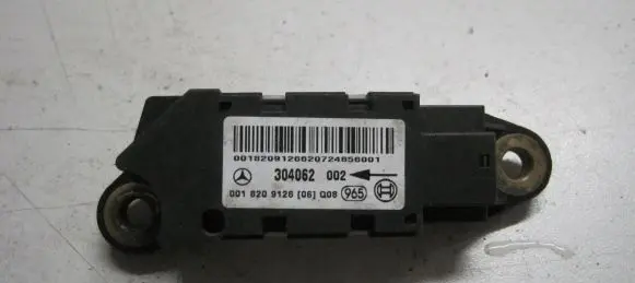 Mercedes-Benz E W211 Airbag deployment crash/impact sensor 0018209126