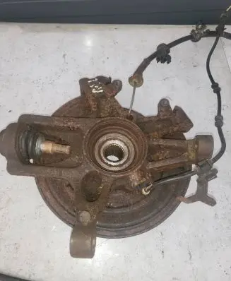Mercedes-Benz ML W163 Front wheel hub