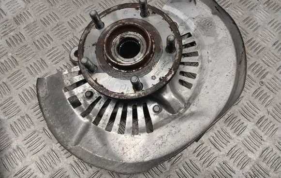 Chrysler Pacifica Front wheel hub 68189019AC