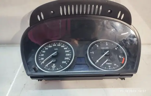 BMW X5 E70 Speedometer (instrument cluster) 62119218855 A2C53375655
