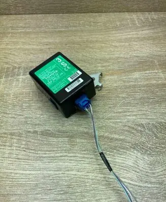 Toyota Prius (XW30) Door control unit/module 8974047031 WITHPLUG