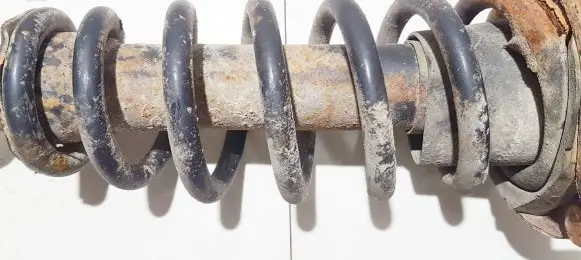 Toyota Avensis T250 Rear coil spring