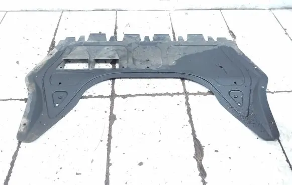 Volkswagen Golf Plus Engine splash shield/under tray 1K0825237J