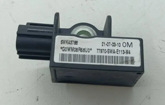 Honda CR-V Airbag deployment crash/impact sensor 5WK43786