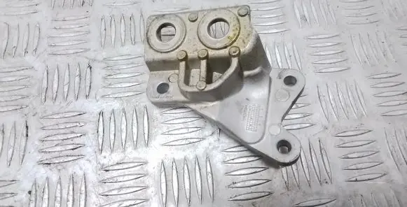 Volvo S90, V90 Front differential bracket 31439850