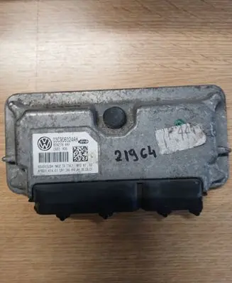 Volkswagen Golf V Engine control unit/module 03C906024AH 6160141401