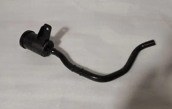 Audi A4 S4 B9 Breather/breather pipe/hose 8W0906621A