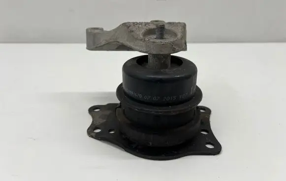 Volkswagen Polo V 6R Engine mount bracket 6C0199167B 6R0199185A