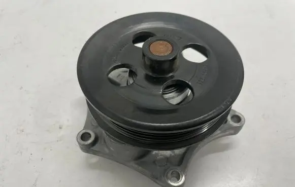 Opel Astra K Water pump 12635767
