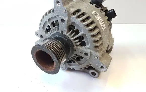 BMW 3 F30 F35 F31 Generator/alternator 8645325 1042110590 14V180A