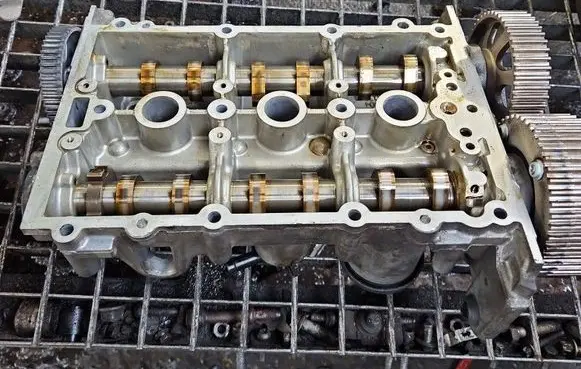 Engine head
