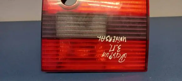 Volkswagen PASSAT B4 Rear/tail lights 394108