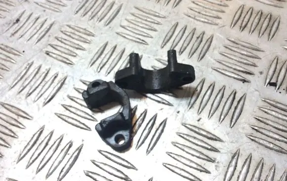 BMW 3 E90 E91 Fuel Injector clamp holder