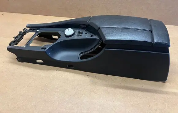BMW 5 E60 E61 Center console 
